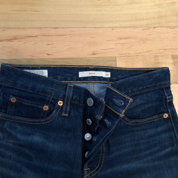 LEVI'S WEDGIE JEANS, TAPERED - 25 - Picture 2 of 3